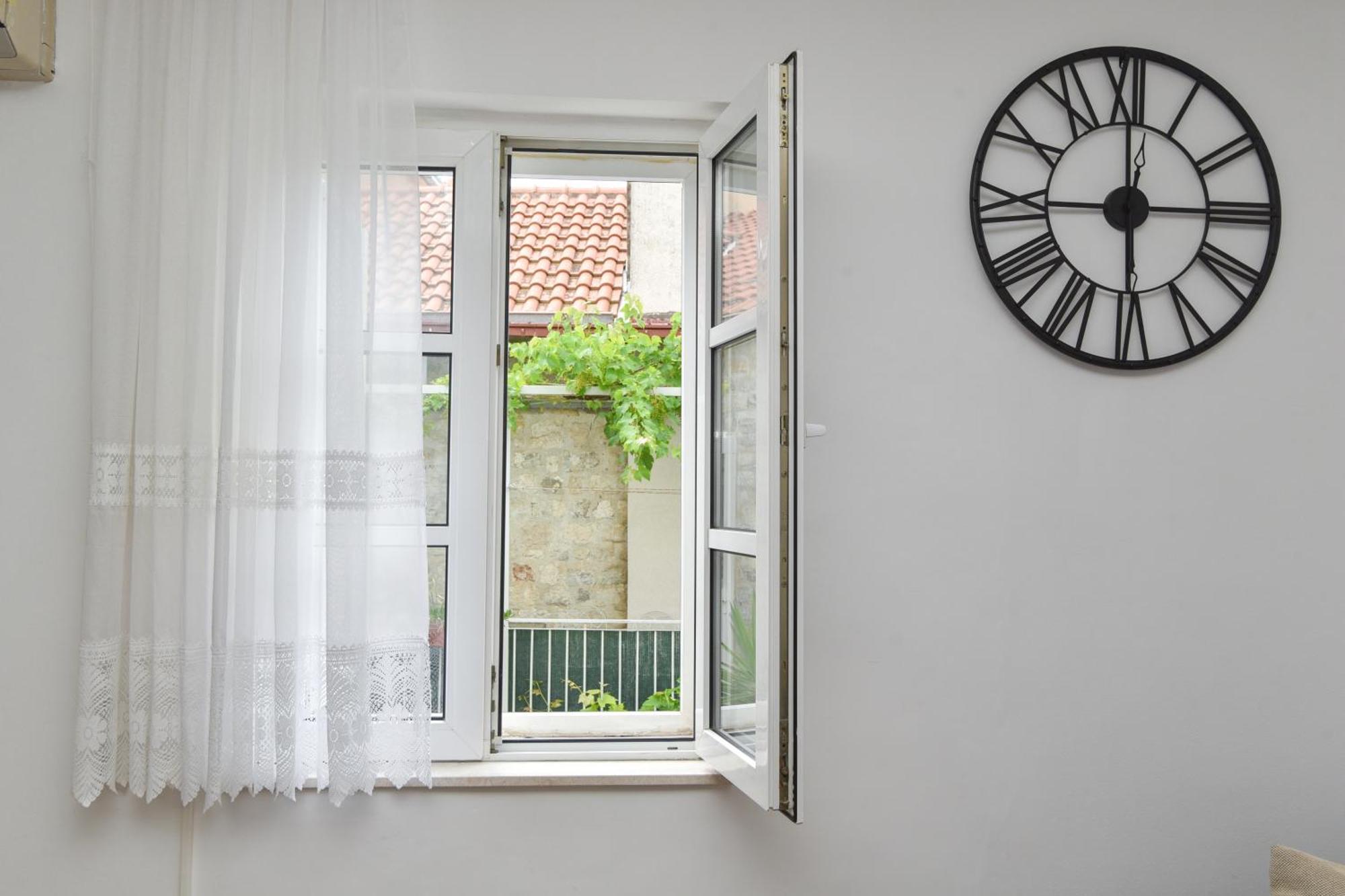 Stan Stari Grad Apartment *